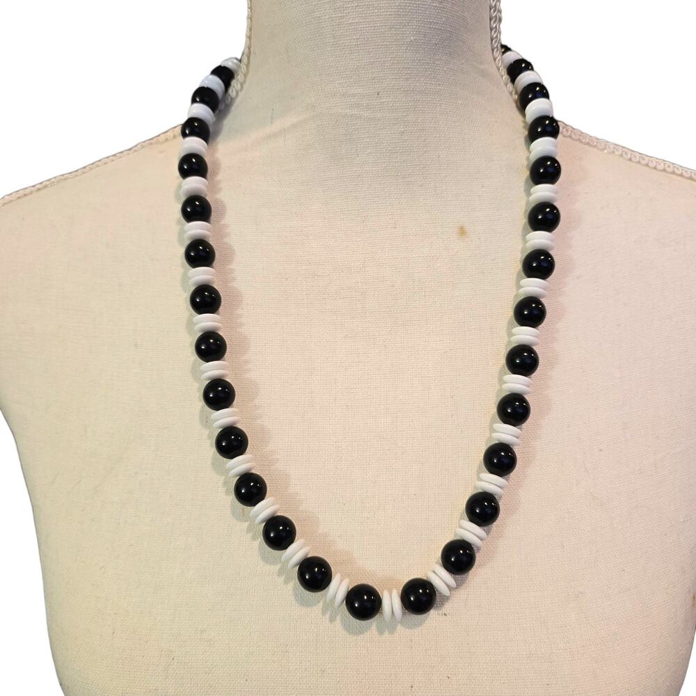 Vintage Black White Beaded Necklace Acrylic Single Strand 24” Retro SKU 2338
